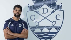 Néstor Araújo apresentado no Chaves