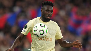 Lassina Traoré veste a camisola do Shakhtar desde 2021