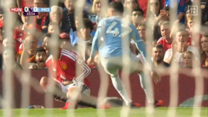 Phil Foden expulso no dérbi de Manchester