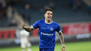 Tiago Araújo assiste para o Gent