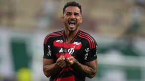 Danilo quer ficar no clube