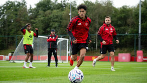 JJ Gabriel nos treinos do Manchester United