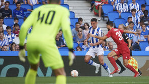 Jon Karrikaburu em ação pela Real Sociedad 