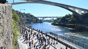 Atletas internados após Meia Maratona do Porto, situação ligada ao calor