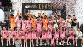 Lionel Messi celebra a conquista da Campeones Cup 