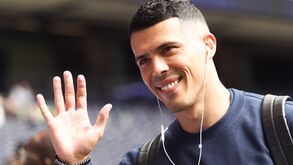 Pedro Porro é titular no Tottenham-Aston Villa