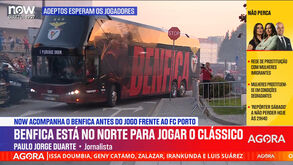 Depois da garagem da Luz, também houve euforia na chegada do Benfica a Gaia