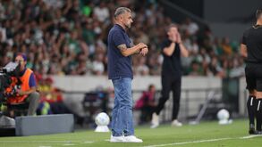 Rui Borges no jogo com o Arouca