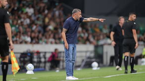 Rui Borges no jogo com o Arouca