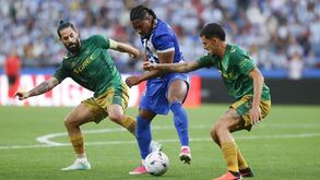 Betis empata e deixa escapar Barcelona na liderança