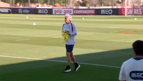 Aí está Jorge Jesus: selecionador muito ativo no treino de Portugal