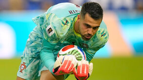 Diogo Costa em ação
