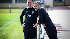 Rui Borges e Micael Sequeira trocaram impressões antes do treino 