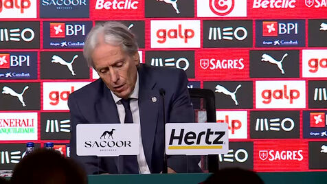 Jorge Jesus: «Ronaldo tem 5 Bolas de Ouro mas isso conta para as minhas decisões? Zero. Mas que é diferente, é»