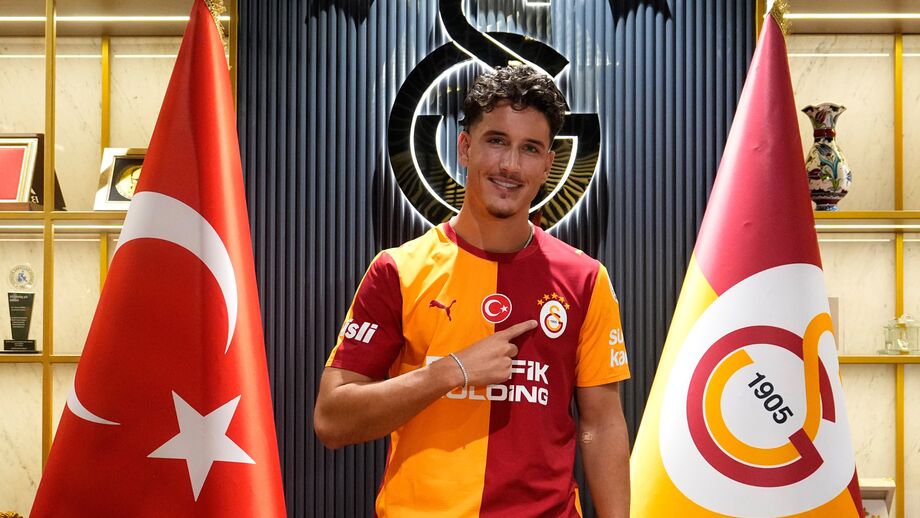 Deniz Gül é oficial no Galatasaray