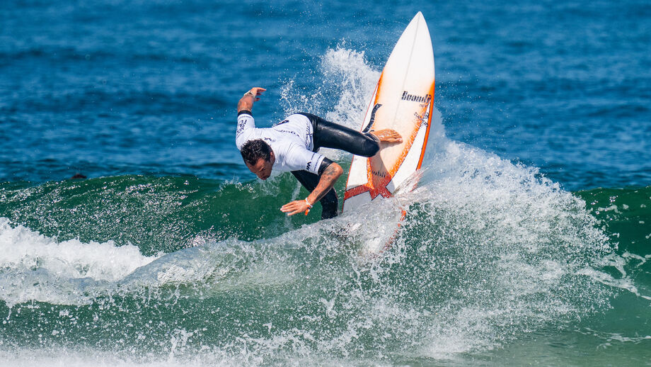 Vasco Ribeiro segue em frente no Norte Surf Fest