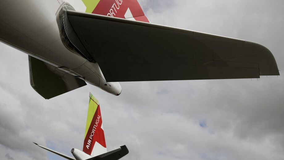 Aviões da TAP em preparação para voo no aeroporto