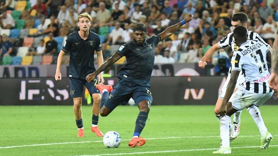 Com o português Nuno Tavares a titular, a Lazio chegou ao terceiro triunfo e subiu ao terceiro lugar