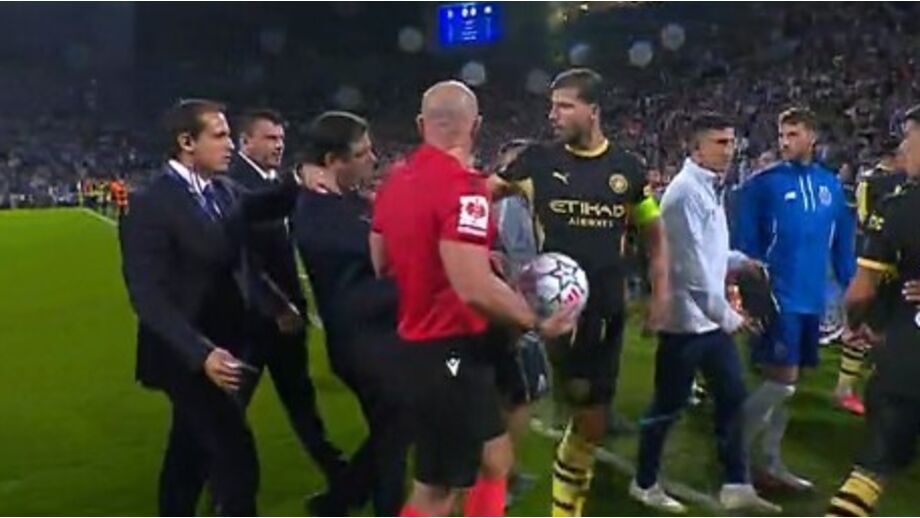 Tensão ao intervalo do FC Porto-Man. City com Ruben Dias a afastar Tiago Madureira