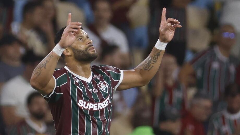 Hulk em destaque na vitótia frente ao Platense 