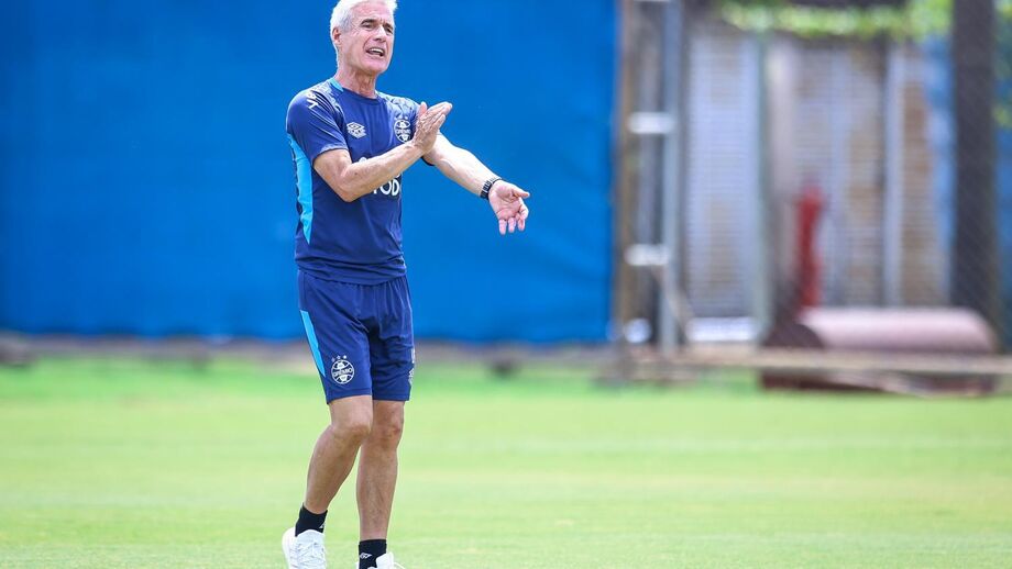 Luís Castro, treinador do Grémio