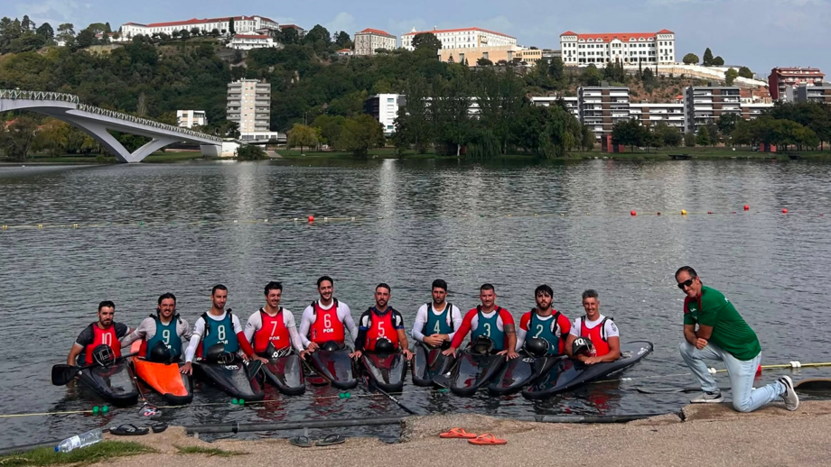 Equipa de Portugal de kayak-polo sub-21 em Duisburgo