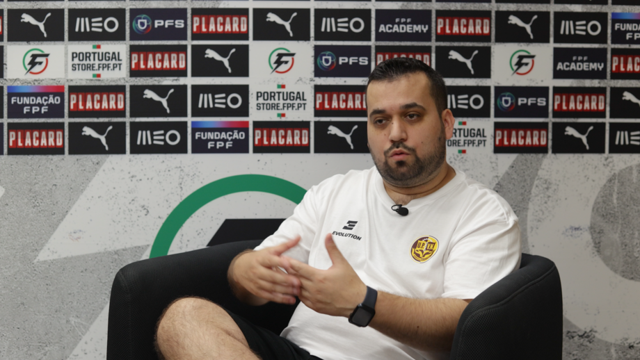 Treinador Alcides Lopes no Media Day da Liga Placard