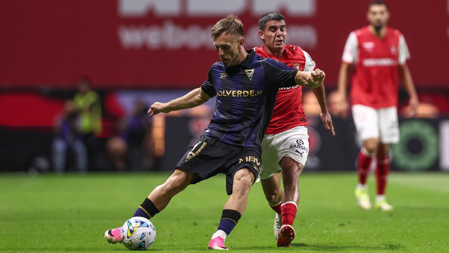 Omerovic em duelo com Victor Gómez na estreia frente ao Sp. Braga