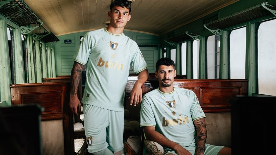 Nova camisola do Famalicão