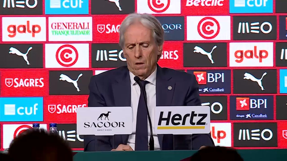 Selecionador garante não ter falado com qualquer jogador em particular