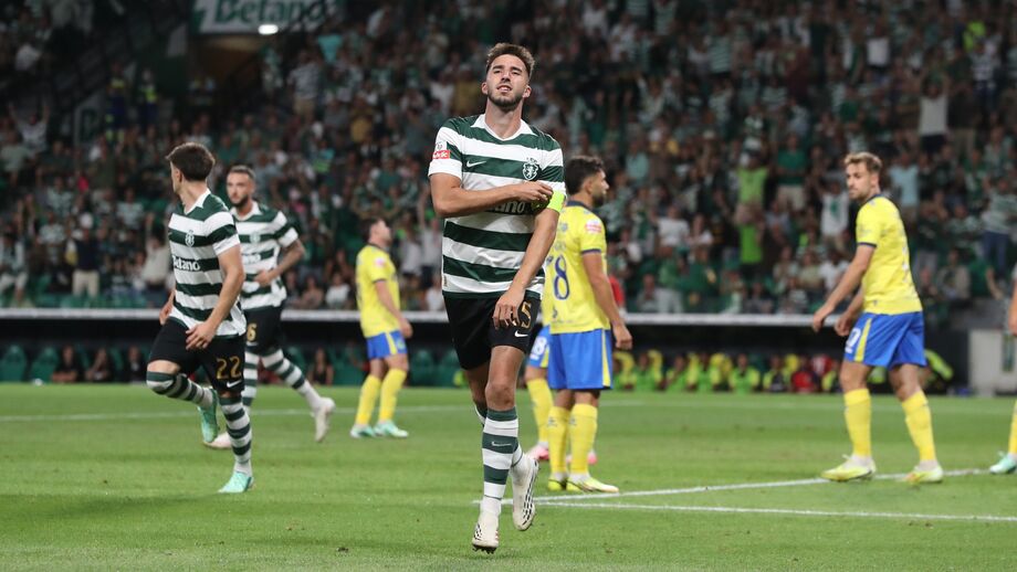 Gonçalo Inácio marcou o primeiro golo do jogo