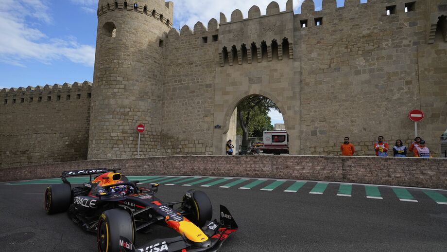Max Verstappen no Baku City Circuit, no Azerbaijão