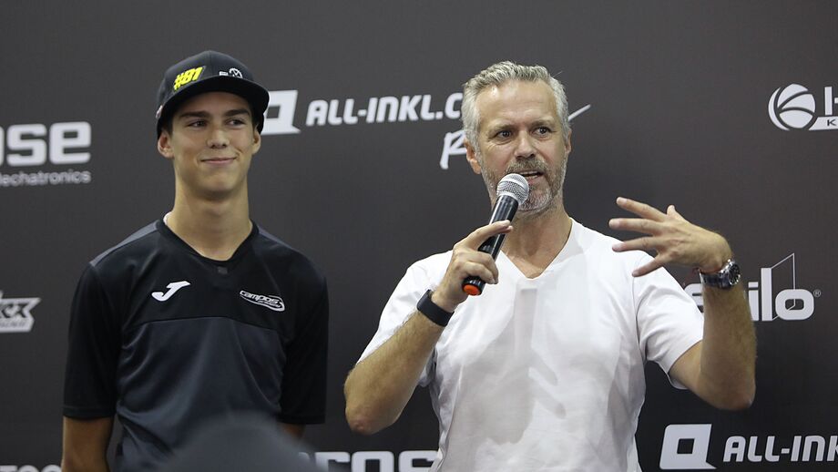 Noah com o pai Tiago Monteiro