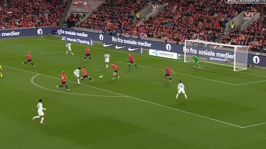 O golo de João Félix no Noruega-Portugal