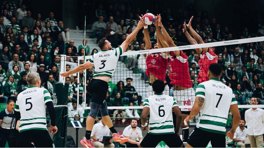 Sporting tomou de assalto trono do voleibol masculino