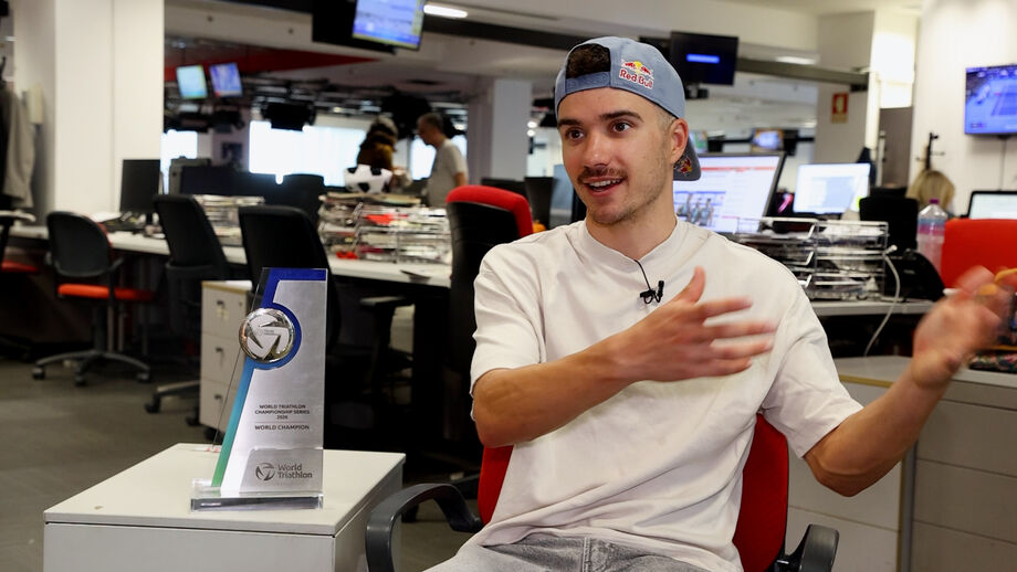 Campeão mundial em entrevista a Record