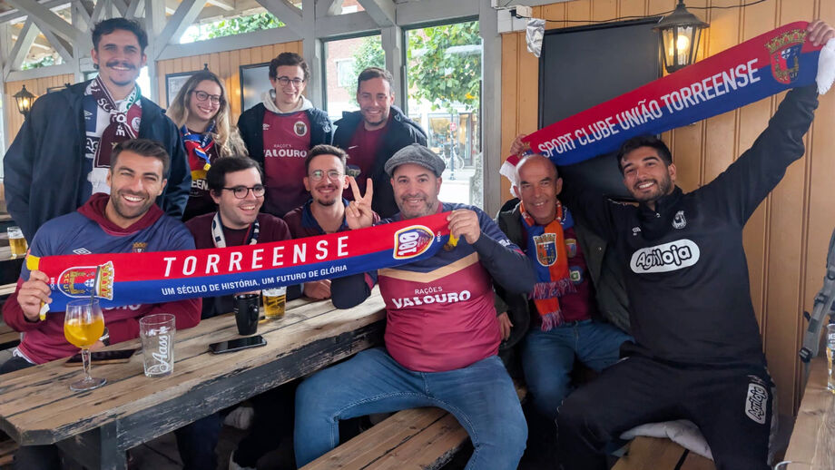 Adeptos do Torreense em convívio horas antes do jogo com o Lillestrom