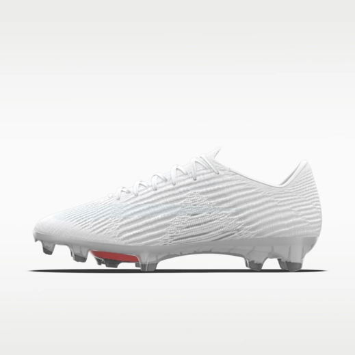 As Mercurial Superfly 11 Elite em versão All-White