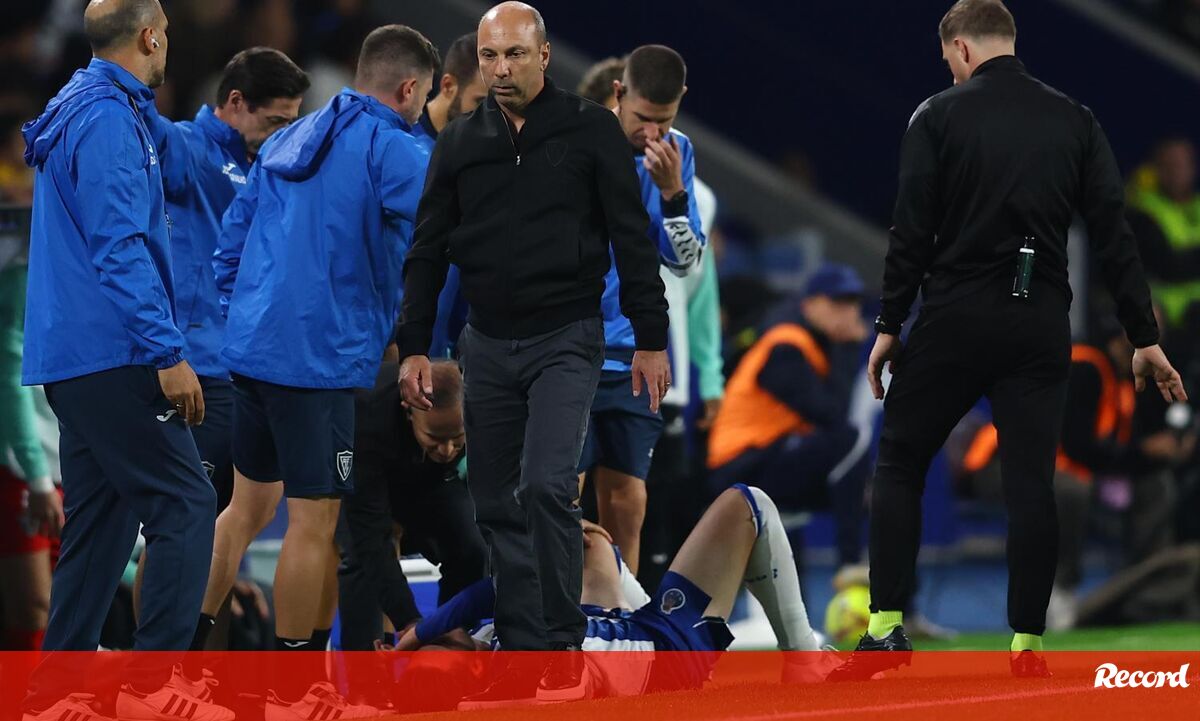 Photo: Record Bruno Pinheiro addresses tactical surprise after Académico de Viseu loss