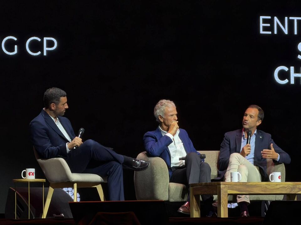 Frederico Varandas em painel com mais dois oradores