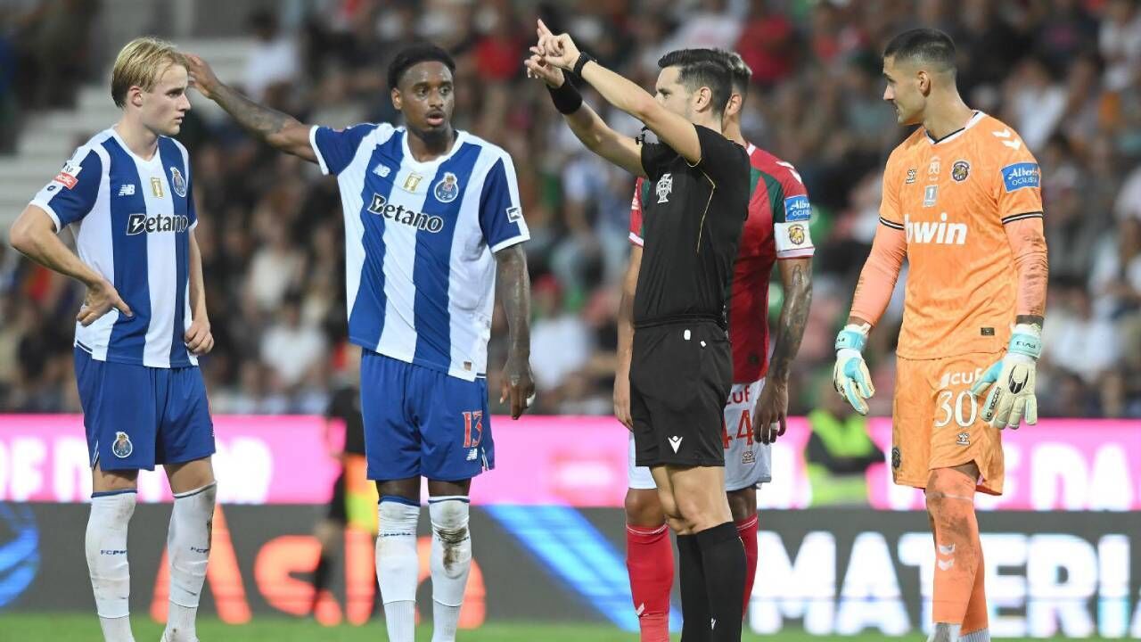 João Gonçalves foi o árbitro do Marítimo-FC Porto