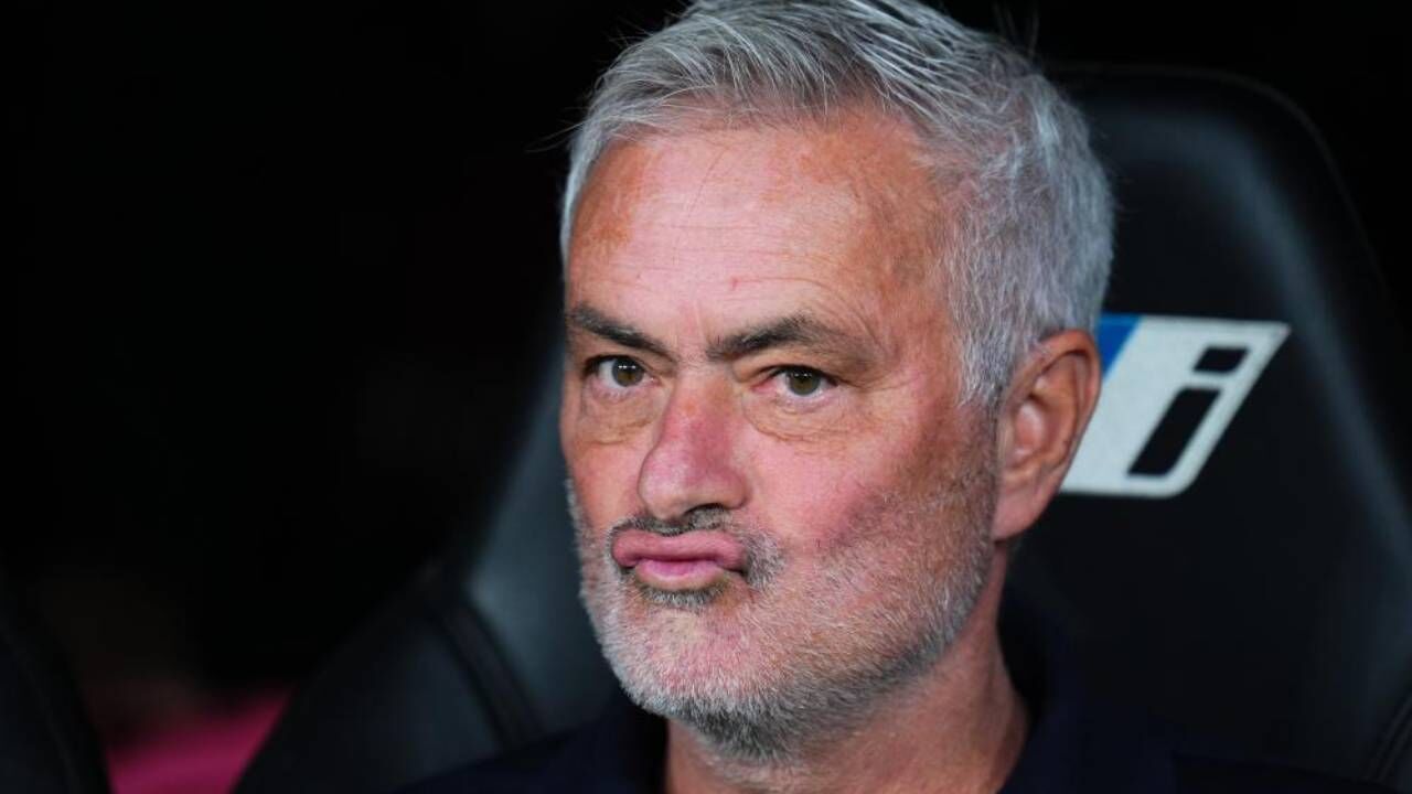 José Mourinho em protesto após a vitória do Real Madrid sobre o Villarreal