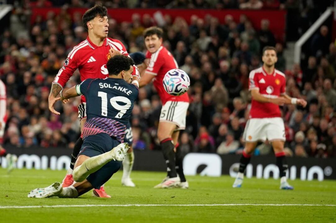 match between Manchester United and Tottenham Hotspur in Manchester, England,