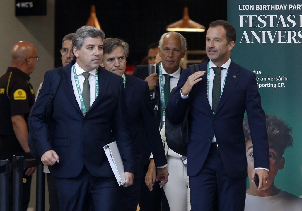 Sócios do Sporting CP aprovam contas em Assembleia Geral