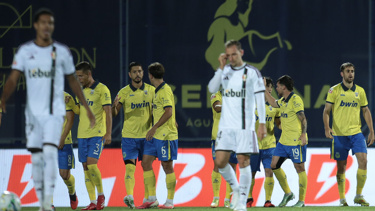 Desilusão dos jogadores do E. Amadora em Arouca