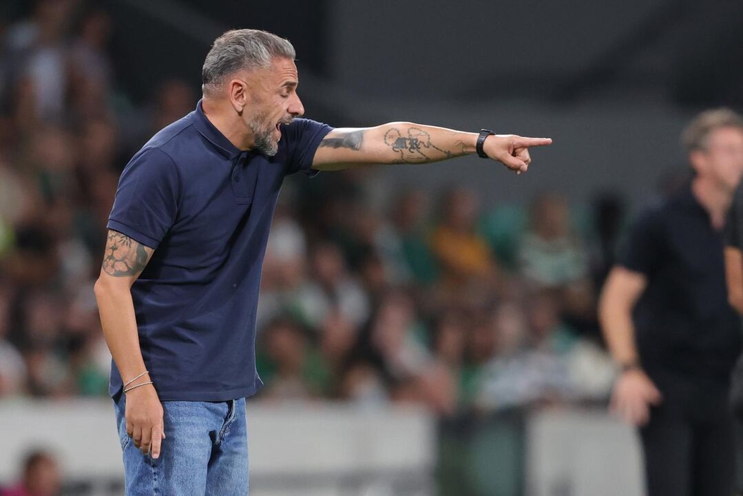 Treinador durante o jogo