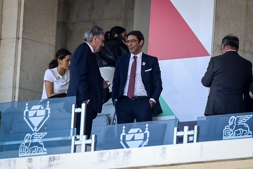 Rui Costa enaltece Toni no Benfica