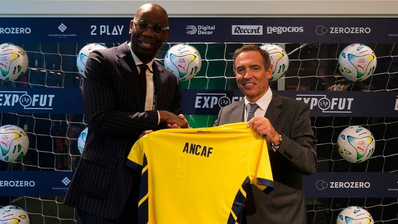Liga Portugal e a Associação Nacional de Clubes Angolanos de Futebol assinam protocolo na EXPOFUT