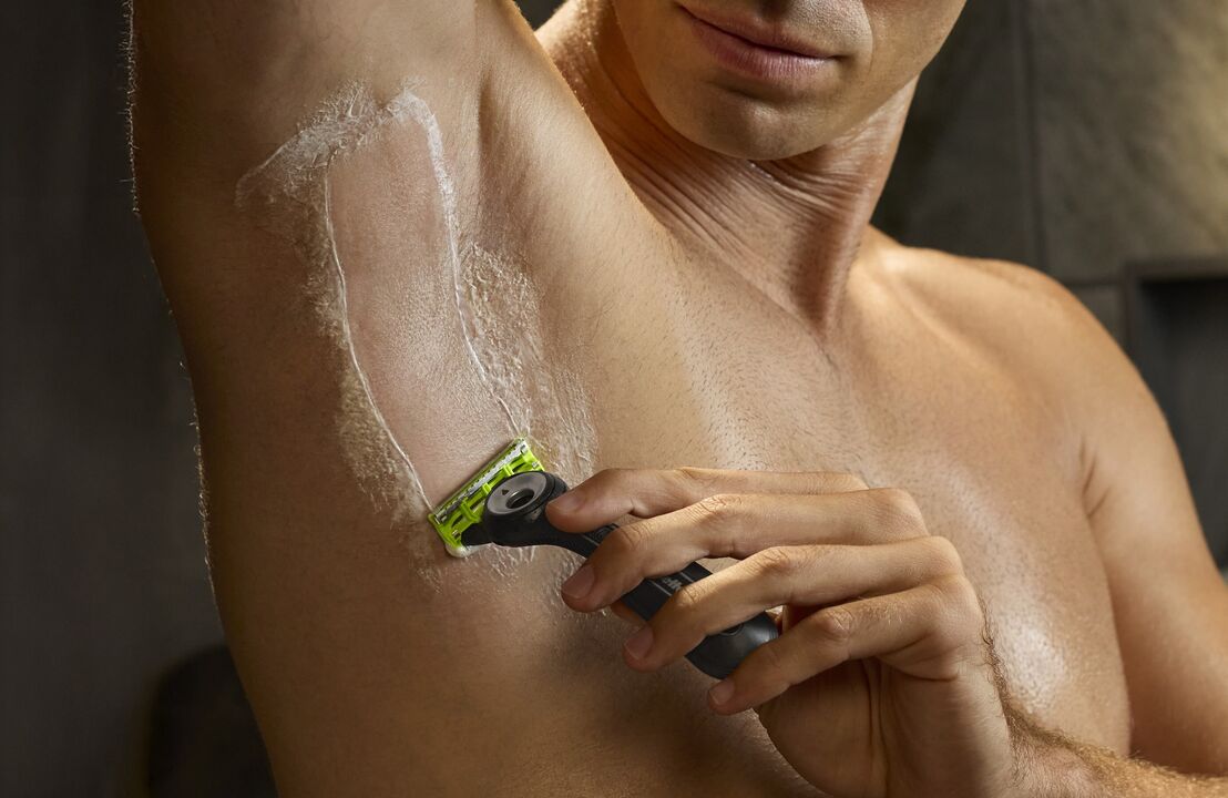 A depilação corporal exige ferramentas e cuidados adequados