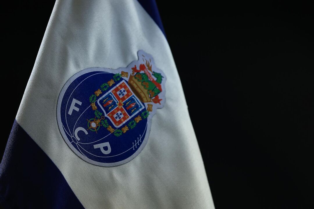 Bandeira do FC Porto. Adeptos. Claque